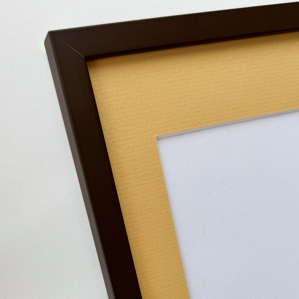 Brauner matter Holzrahmen - schmal (15 mm) - A4 (21x29,7 cm)