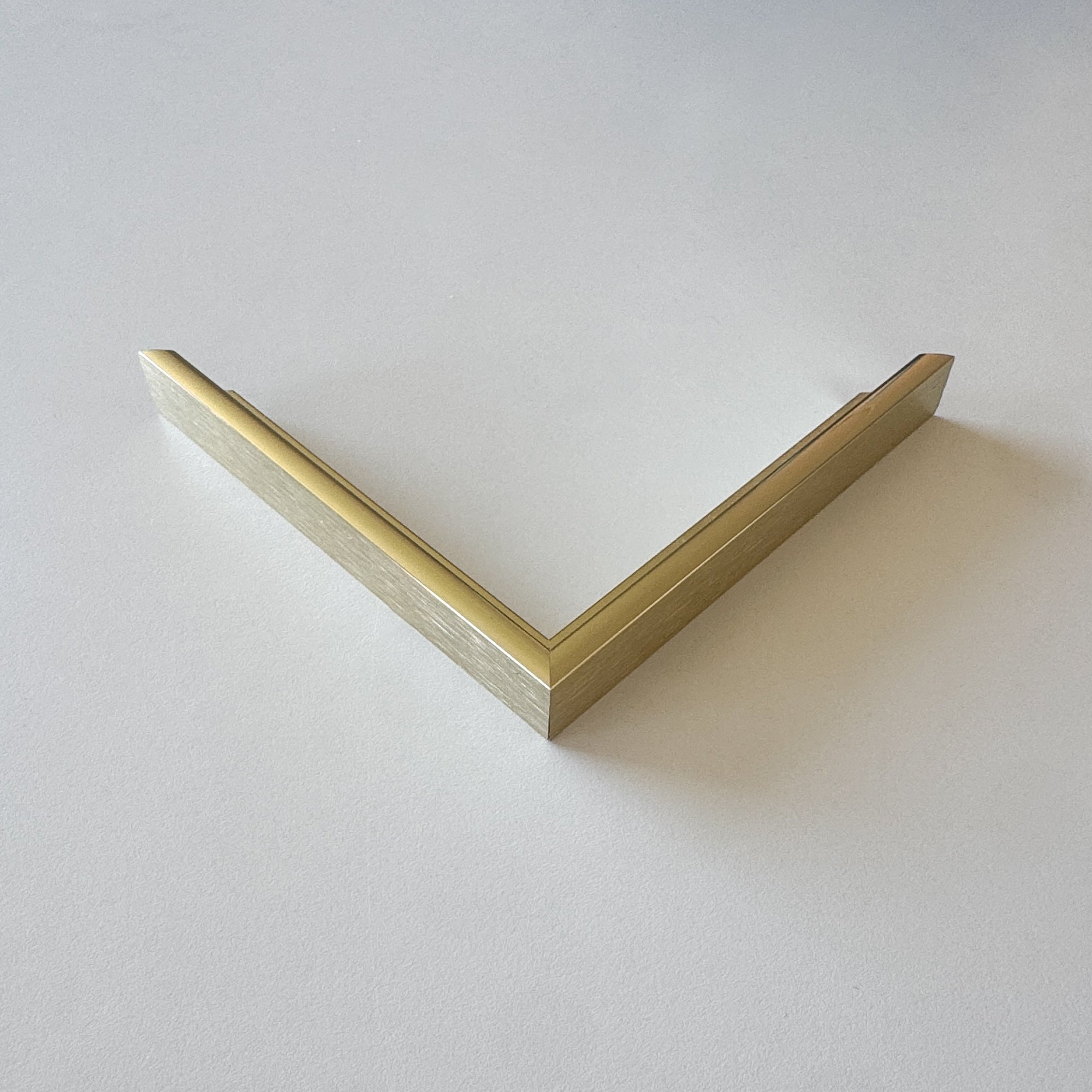 Eckmuster: Gold Premium Aluminiumrahmen – Schmal (6 mm)