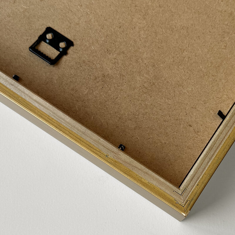 Dunkelgoldener Holzrahmen - Breit (20 mm) - A1 (59,4 x 84,1 cm)