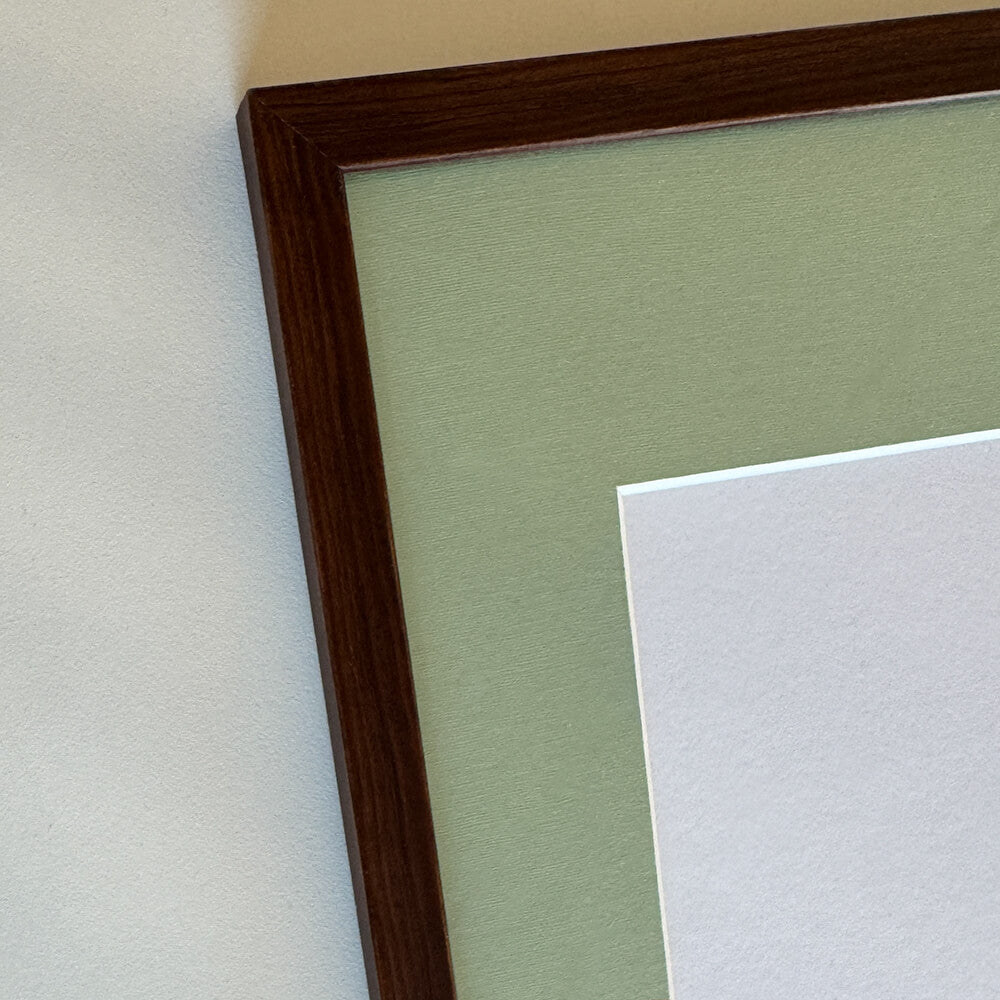 Mørk træramme – Smal (10 mm) – 18x24 cm-PlakatKunst