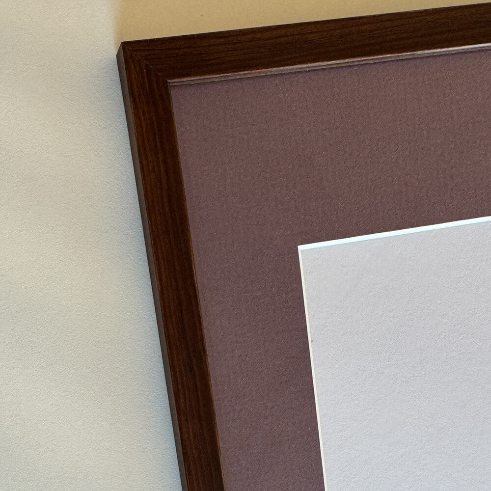 Mørk træramme – Smal (10 mm) – 18x24 cm-PlakatKunst