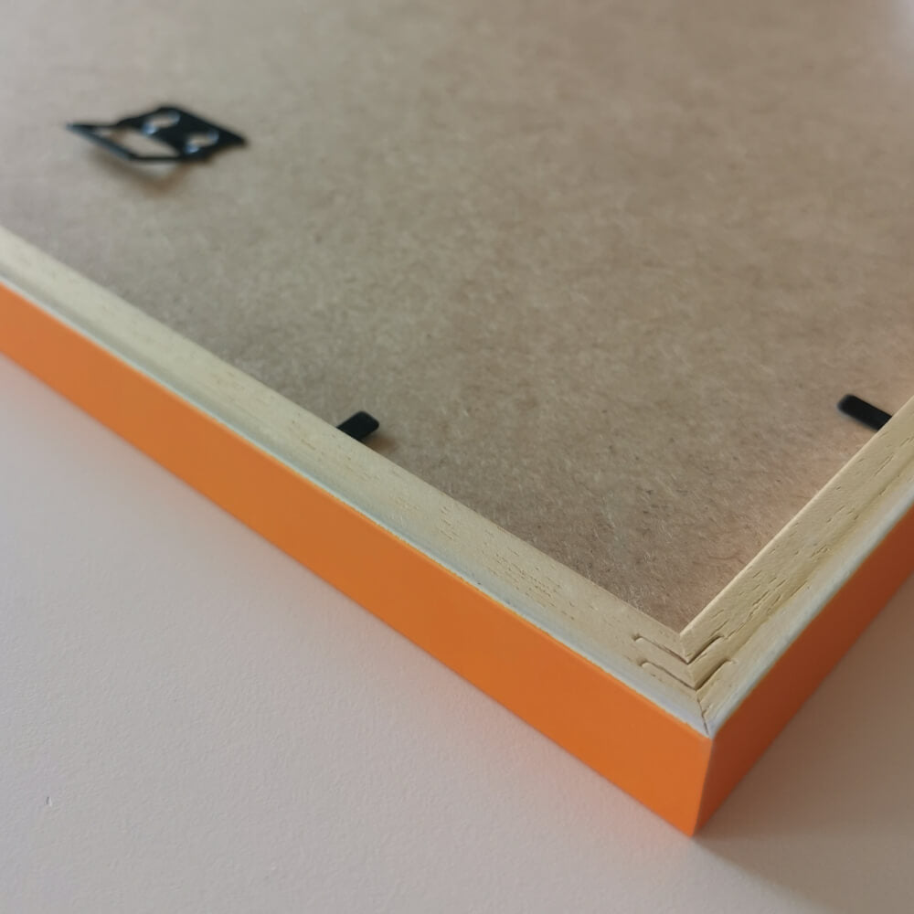 Orange mat træramme – Smal (15 mm) – A4 (21x29.7 cm)-PlakatKunst