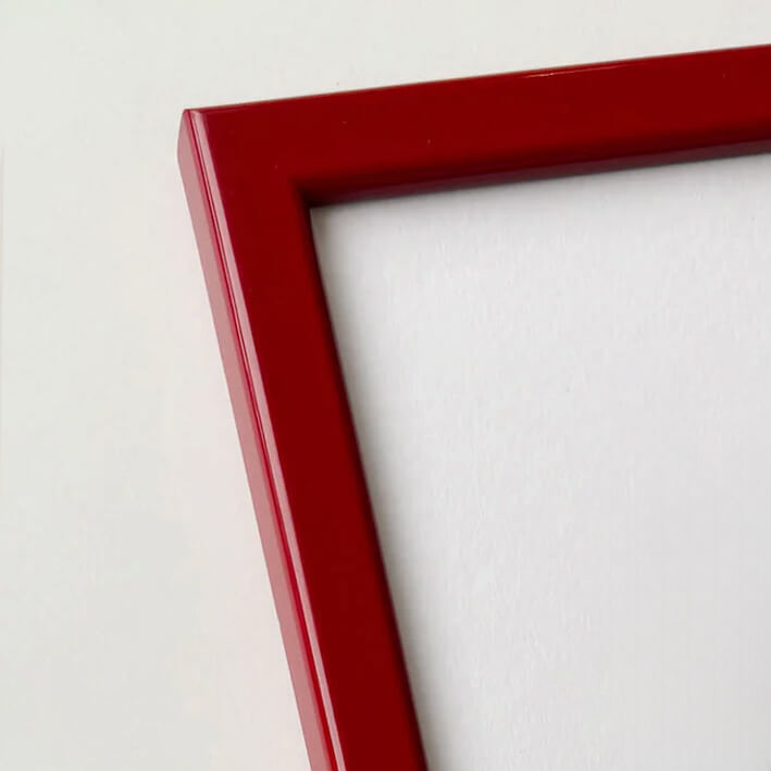 Dunkelroter glänzender Holzrahmen nach Maß - Schmal (13 mm)