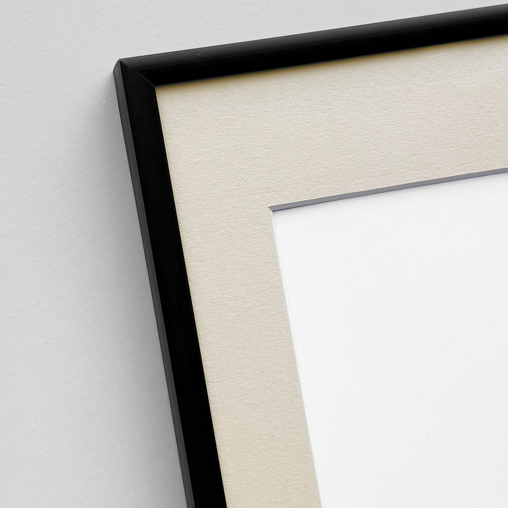 Schwarzer Premium Aluminiumrahmen nach Maß - Schmal (6 mm)