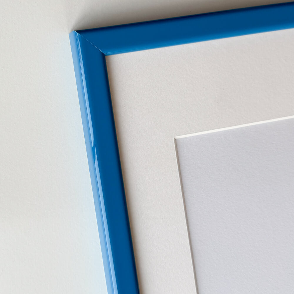 Blau glänzender Holzrahmen – Schmal (14 mm) – A4 (21 x 29,7 cm)