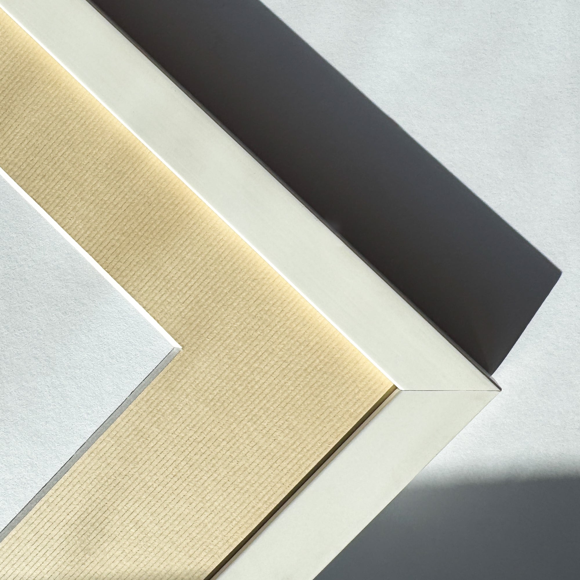 Weißer Holzrahmen - Schmal (15 mm) - A3 (30×42 cm)