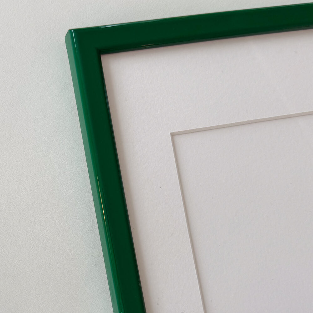Grün glänzender Holzrahmen – Schmal (14 mm) – A4 (21 x 29,7 cm)
