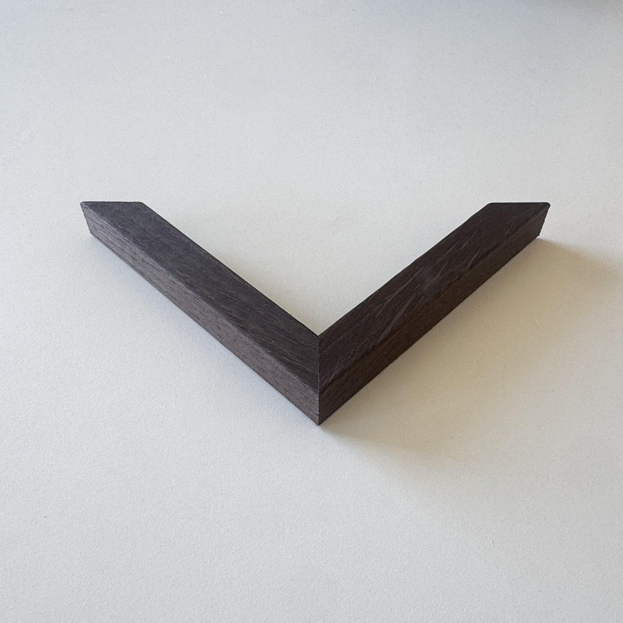 Rahmenprobe: Bilderrahmen aus geräuchertem Eichenfurnier - Schmal (20×20 mm)