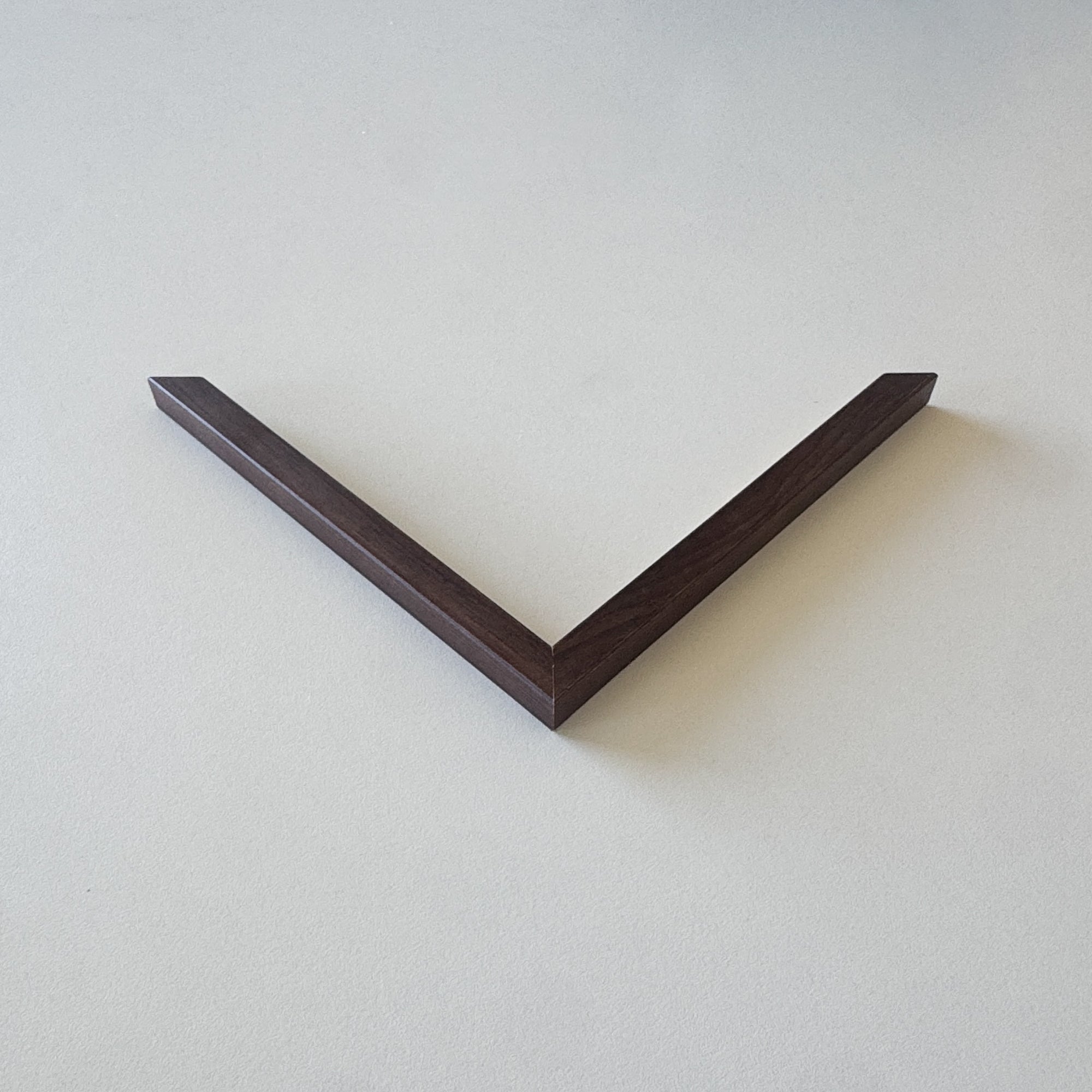 Eckmuster: Dunkler Holzrahmen - Schmal (10x10 mm)