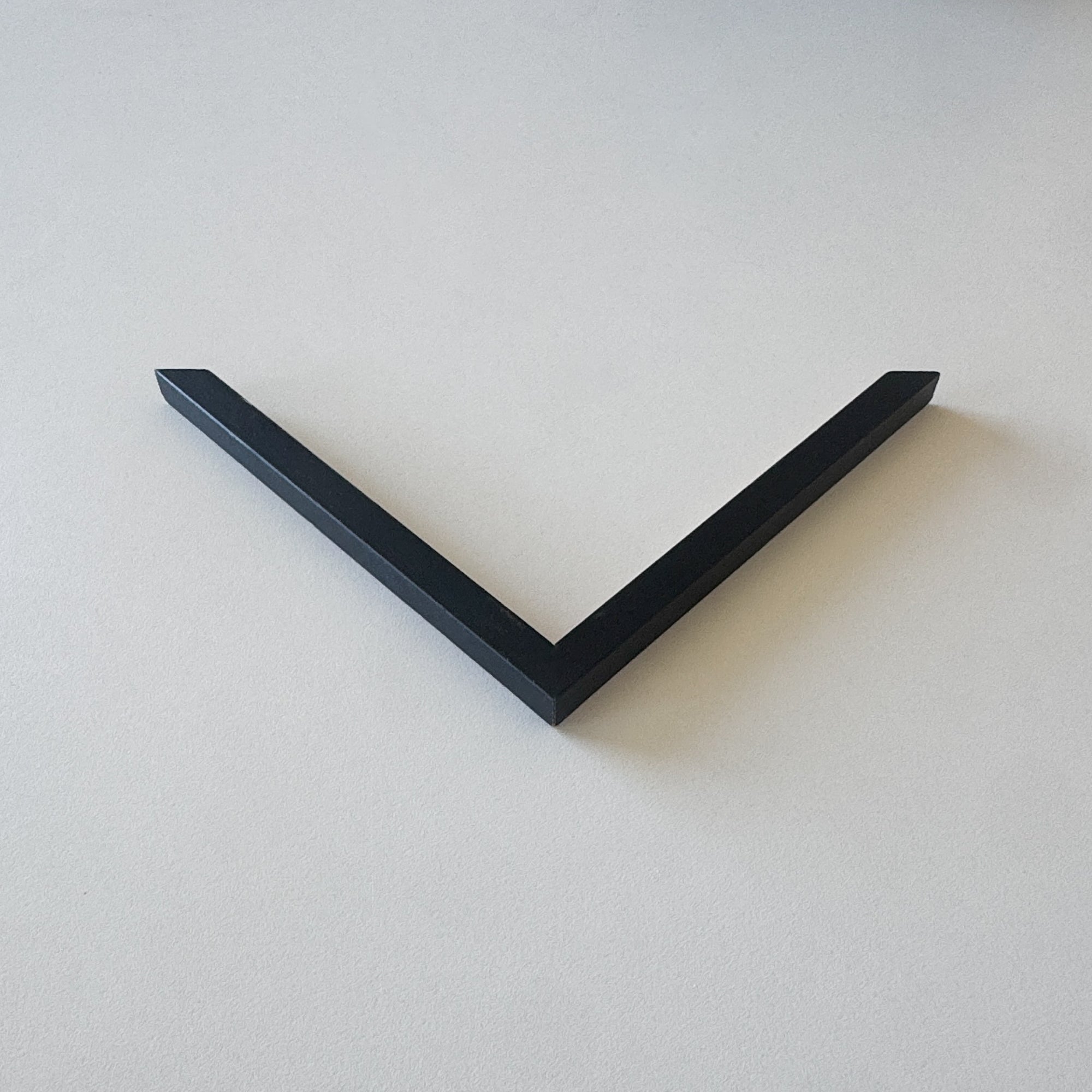 Eckmuster: Schwarzer Holzrahmen - Schmal (10x10 mm)