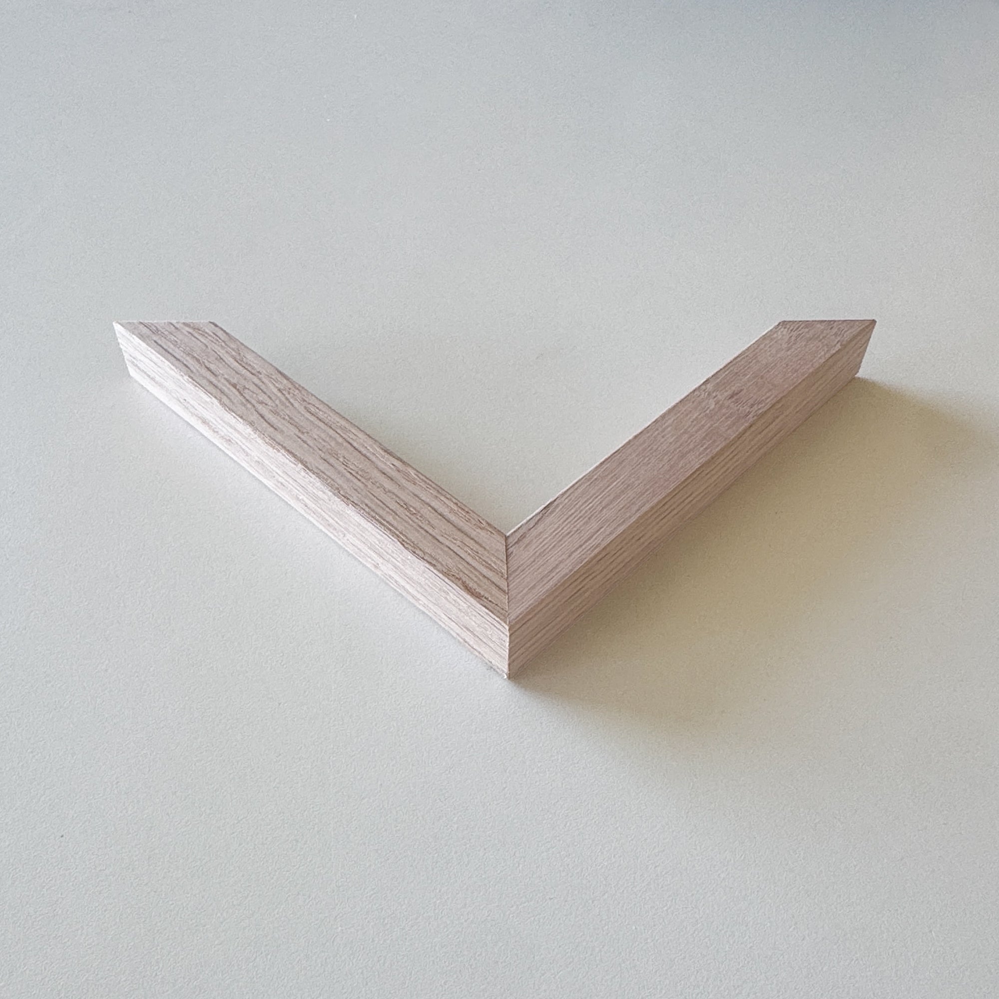 Eckmuster: Massiver Eichenrahmen – Breit (20x20 mm)